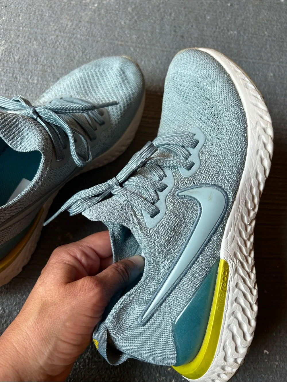 Nike Women’s Athletic Sneakers in Teal with Yellow Accent like new